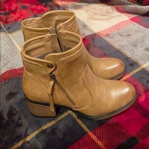 Vintage 93 boots